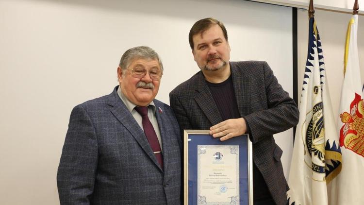 Николай Кашурин вручил награды коллегам по юридическому сообществу