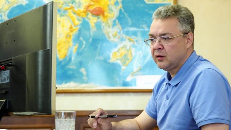 Иван Ульянченко после прямой линии губернатора ответил на вопросы жителей Ставрополя