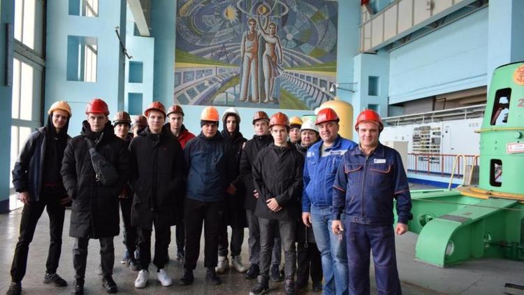 Ставропольские гидроэнергетики провели «Диалог на равных» с будущими коллегами