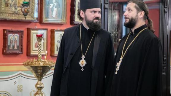 Обновлённый храм в Баку посетил архиепископ Пятигорский и Черкесский Феофилакт
