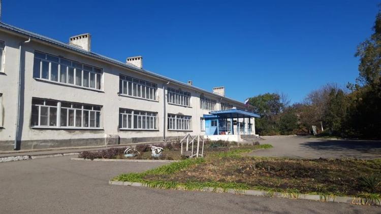 Школу в хуторе Быкогорка на Ставрополье отреставрируют в 2022 году