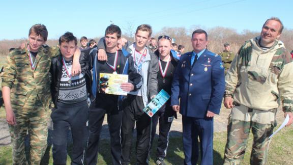 В память летчика-штурмовика Владимира Едаменко в Буденновске прошел пейнтбольный турнир