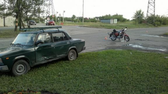 В Невинномысске столкнулись «Жигули» и мотоцикл, мотоциклист госпитализирован