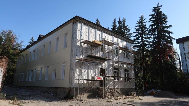 Капитальный ремонт Центра искусств в Железноводске идёт с опережением