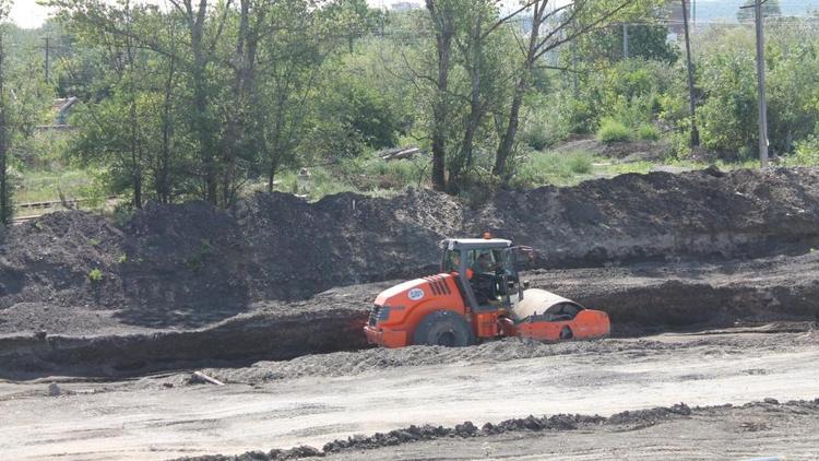 В Невинномысске ремонтируют дороги в рамках национального проекта