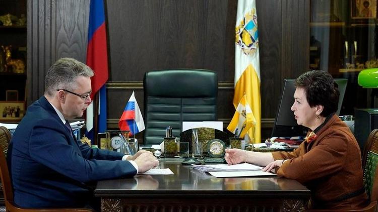 Владимир Владимиров обсудил переход бизнеса на патент с министром финансов Ставрополья
