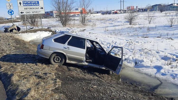 В Невинномысске пьяный водитель устроил ДТП с тремя пострадавшими