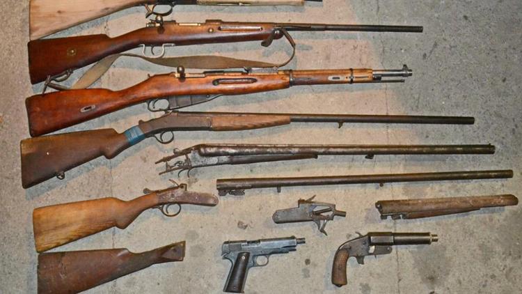 Ставрополец незаконно хранил коллекцию оружия у себя дома