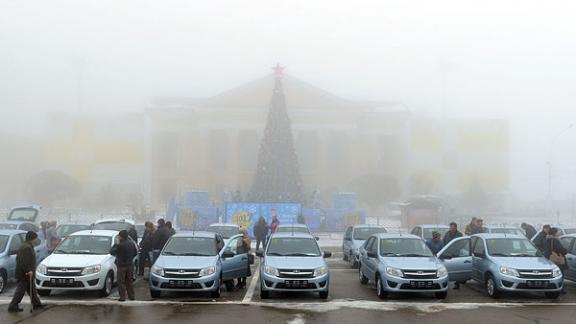 43 автомобиля получили в подарок жители Ставрополья к Новому году