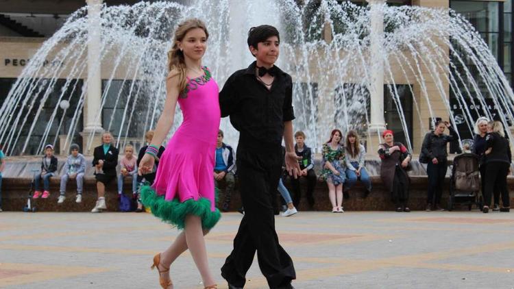 В начале мая в Кисловодске начнутся бесплатные уроки танцев