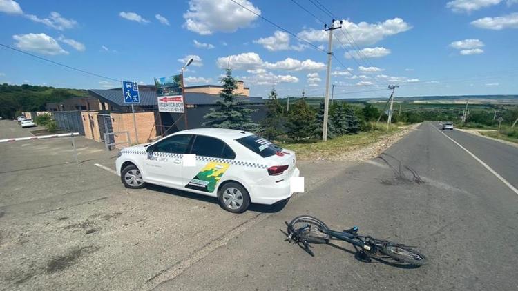 Таксист сбил школьника на велосипеде в Шпаковском округе Ставрополья
