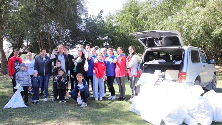 Эко-волонтёры Предгорья провели масштабную уборку берегов реки Подкумок