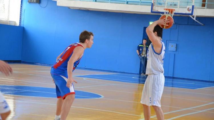 Ставропольские баскетболисты отдали победу соседям из Черкесска