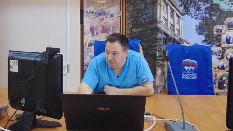 Врачи ставропольской краевой больницы проводят телемедицинские консультации
