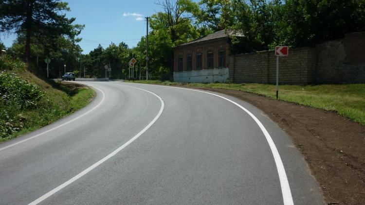 На Ставрополье обновили дорогу в селе Тугулук в рамках нацпроекта