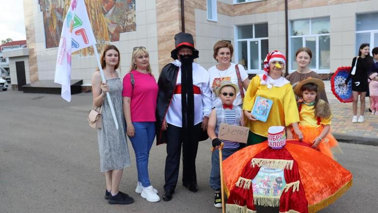 В Петровском округе Ставрополья наградили участников парада зонтиков