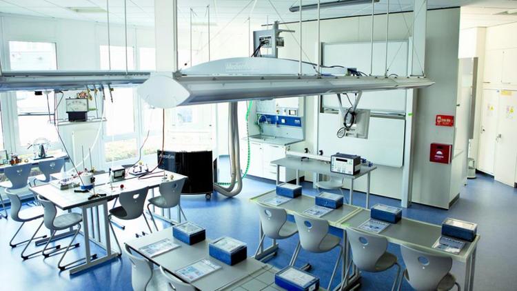 В Железноводске переоснастят школьные кабинеты естественных наук