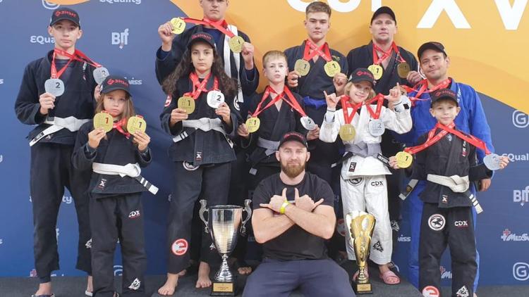 Юные мастера джиу-джитсу из Ставрополя собрали «букет» медалей международного турнира