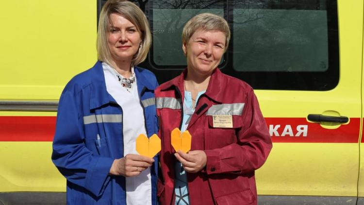 На Ставрополье школьники поздравили работников скорой помощи
