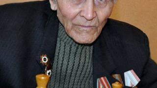 Участника ВОВ Дмитрия Полникова из Изобильного поздравили с 90-летием