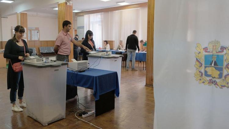 В Кисловодске молодожёны проголосовали в день свадьбы