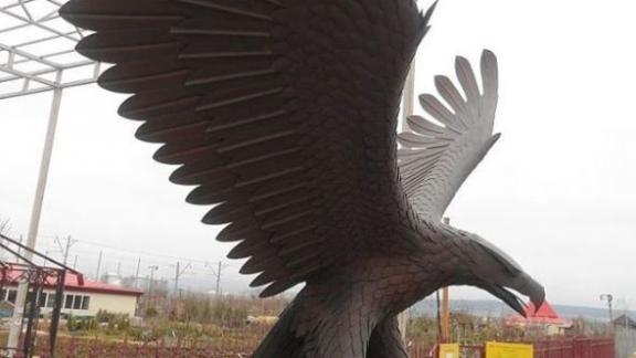 На Ставрополье неизвестные украли стокилограммового металлического орла