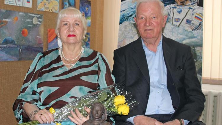 Школьники Невинномысска встретились с родителями космонавта-земляка Олега Скрипочки