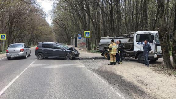 Водитель водовоза травмировал автоледи в Ставрополе