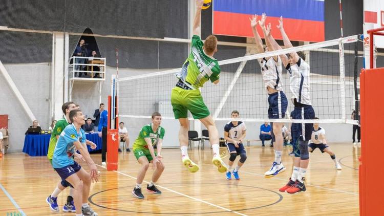 В Будённовске стартовало первенство России по волейболу