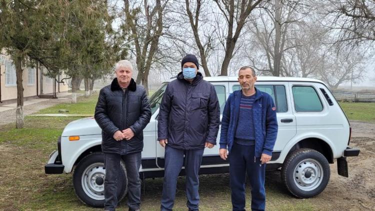 Больница Курского округа Ставрополья получила пять новых автомобилей 