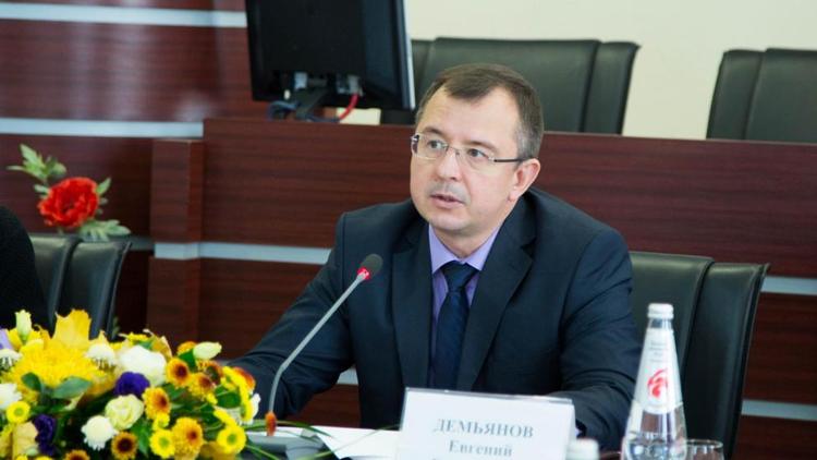 Евгений Демьянов: Голосование по Конституции с поправкой на здоровье