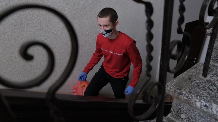 В Ставрополе волонтёры раздали нуждающимся более 34 тысяч проднаборов