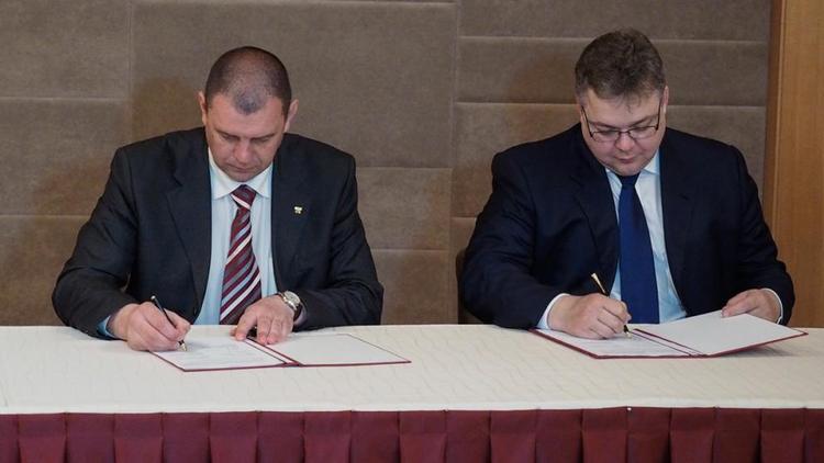Губернатор Ставрополья подписал соглашение о реконструкции санатория «Академический» в Кисловодске