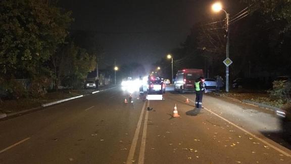 Пешеход в Ессентуках погиб под колёсами двух автомобилей