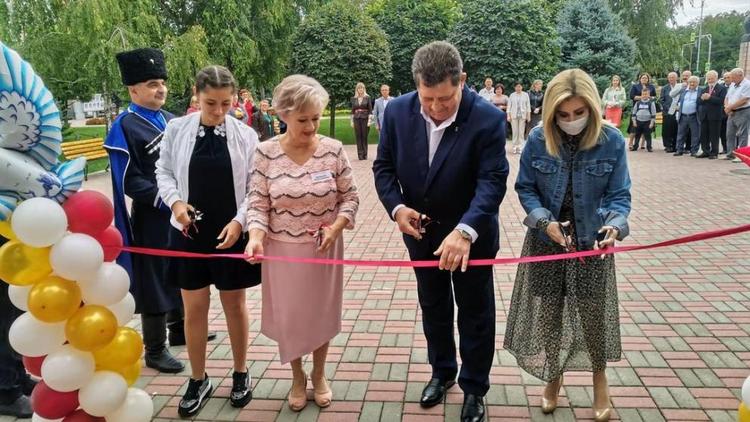 В станице Курской на Ставрополье открылась модельная библиотека нового поколения
