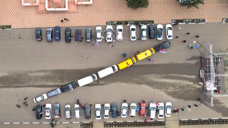 Автопробег в поддержку Президента и военнослужащих прошёл в Благодарненском округе Ставрополья 