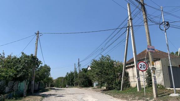 По поручению губернатора в посёлке Ставропольского края отремонтируют уличное освещение