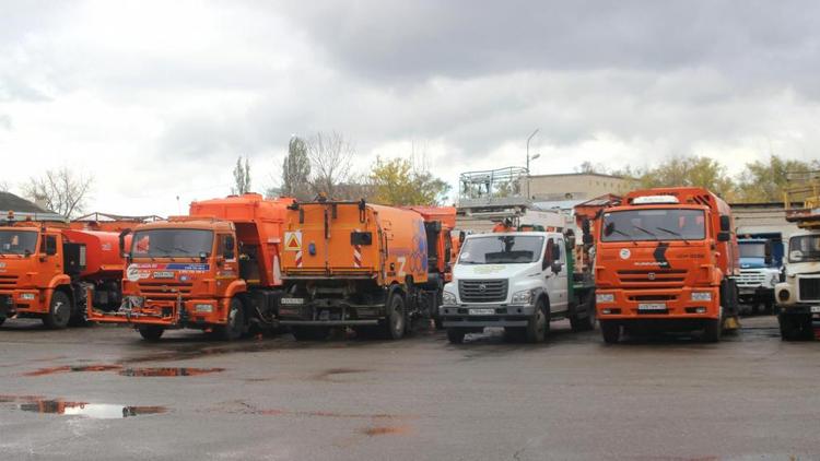 Современная коммунальная техника пополнила автопарк для благоустройства Невинномысска