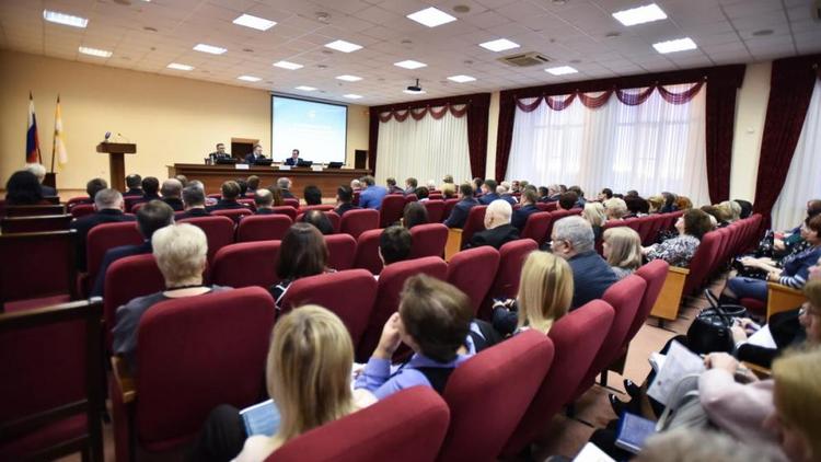Мошенники обманули ставропольских пенсионеров на 250 млн рублей