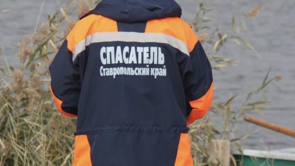 На Ставрополье спасатели вытащили из реки Золки тело мужчины