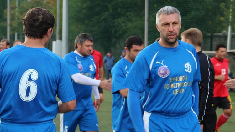 Футболисты из Ессентуков и Кисловодска вышли в следующий круг ветеранского первенства