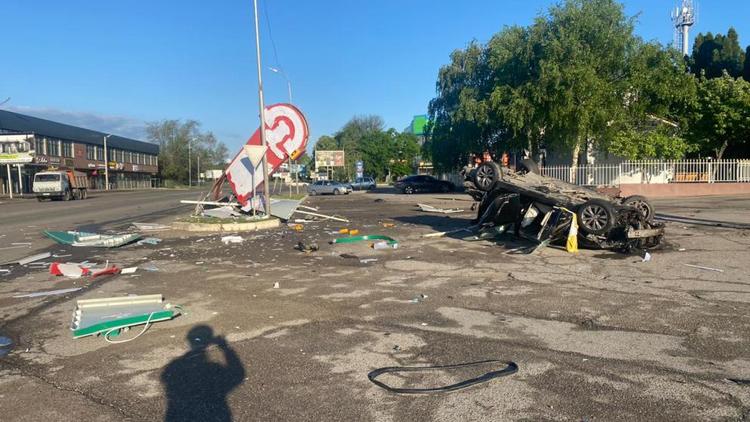 В Ессентуках начинающий водитель попал в аварию: 3 человека пострадали