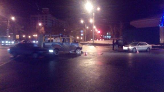 В Ставрополе при столкновении маршрутки и «Форда Мондео» пострадал один человек