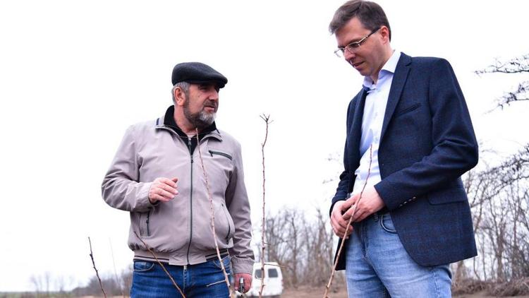 Министр сельского хозяйства Ставрополья провёл личный приём граждан в Петровском округе