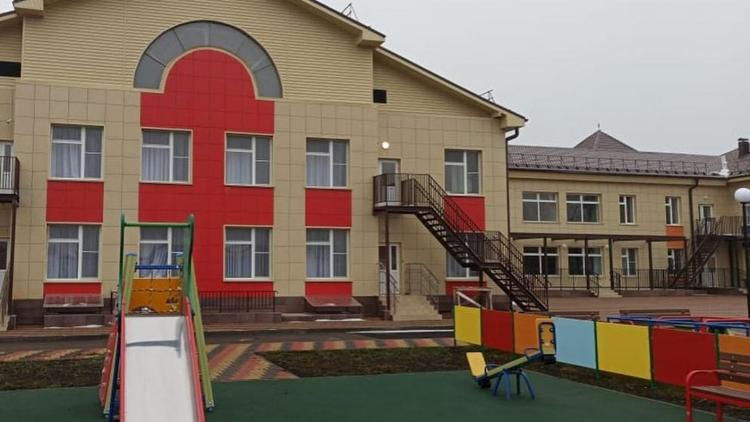 В пятигорской станице Константиновской построили детсад на 220 мест