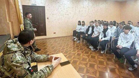 Ветераны СВО провели встречи со школьниками на Ставрополье