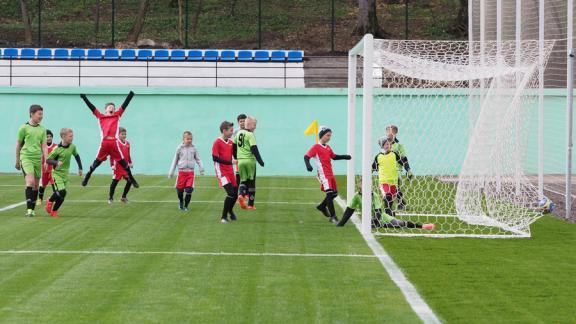 Губернатор Ставрополья открыл тренировочную площадку к ЧМ по футболу в Железноводске