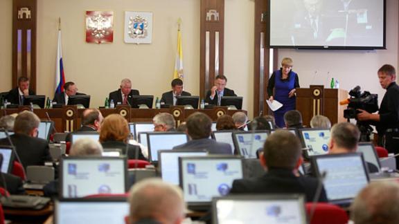 Законопроект об увеличении транспортного налога вызвал разногласия в Думе Ставропольского края