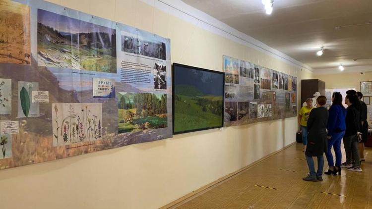 В музее села Татарка работает выставка, посвящённая художнику Павлу Гречишкину