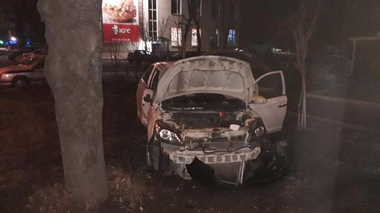 В Ставрополе «Нива» врезалась в «Тойоту Камри»: пострадали 3 человека